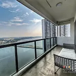 R&F Princess Cove 2, 3Br, Sea View, Jb Ciq, By Good Life Homestay